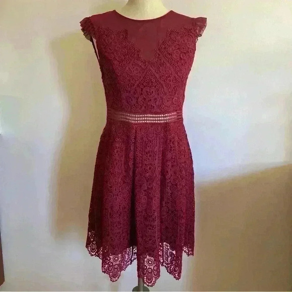 Francesca's Collections Dresses & Skirts - Francesca’s NWT Red Lace Dress